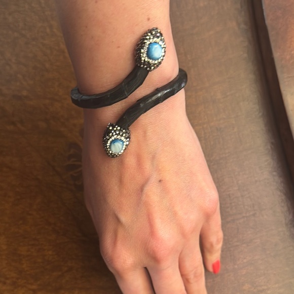 Jewelry - Elegant Black and Blue Stone Bracelet- fits up to size 17.5cm